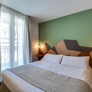 Wit 3*, Paris France